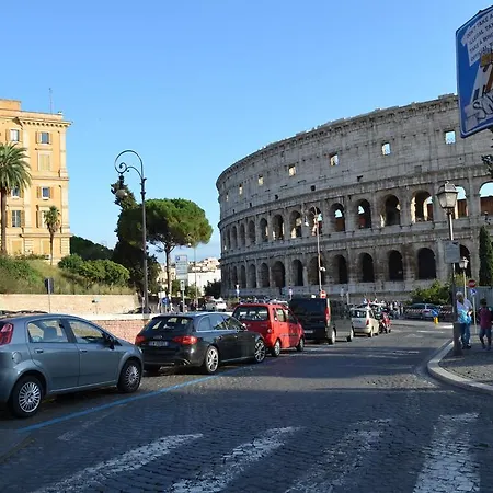 Domus Chiara Al Colosseo