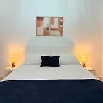 Domus Chiara Al Colosseo *
