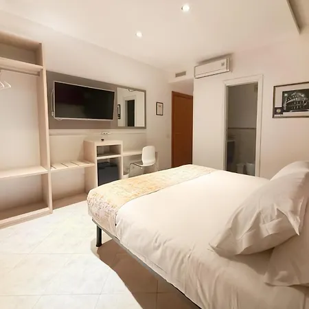 Apartmán Domus Chiara Al Colosseo Řím