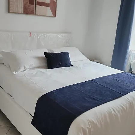 Domus Chiara Al Colosseo Apartamento