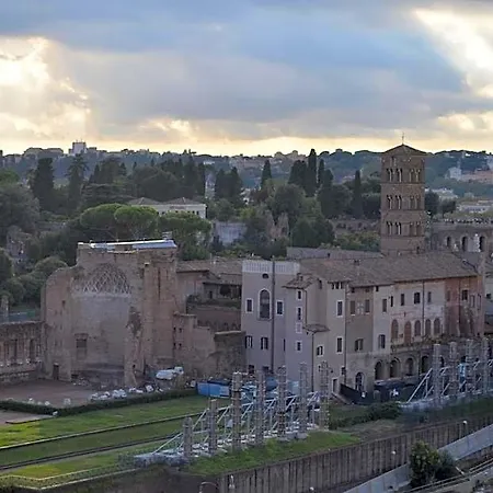 Lägenhet Domus Chiara Al Colosseo *