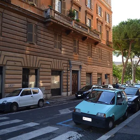 Domus Chiara Al Colosseo Lejlighed