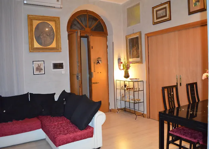 Domus Chiara Al Colosseo Ρώμη