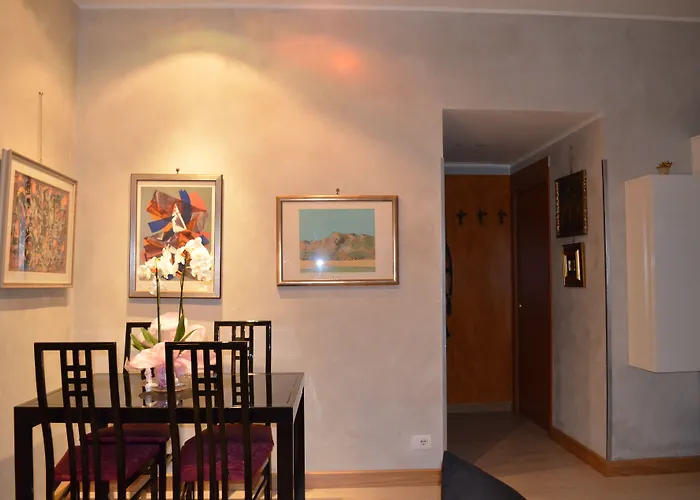 Domus Chiara Al Colosseo Ρώμη