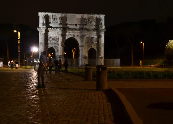 Domus Chiara Al Colosseo * Ρώμη