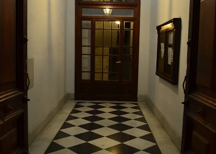 Domus Chiara Al Colosseo Διαμέρισμα *