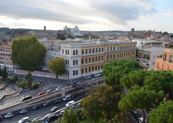 Domus Chiara Al Colosseo *
