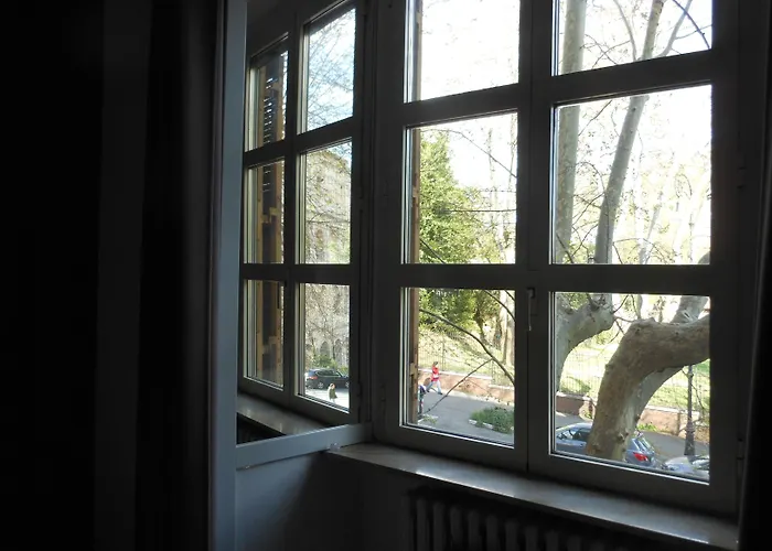 Domus Chiara Al Colosseo * Ρώμη