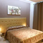 Apartamento Domus Chiara Al Colosseo *