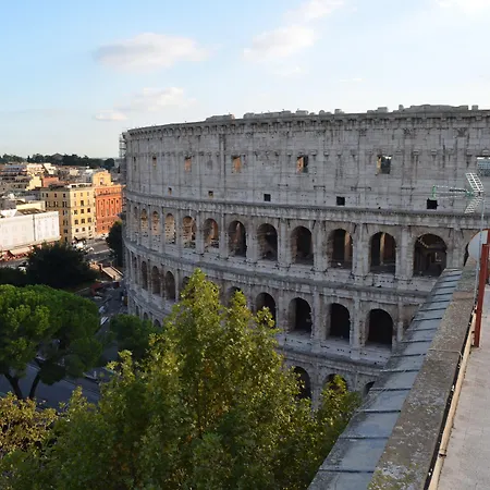 Apartamento Domus Chiara Al Colosseo Roma